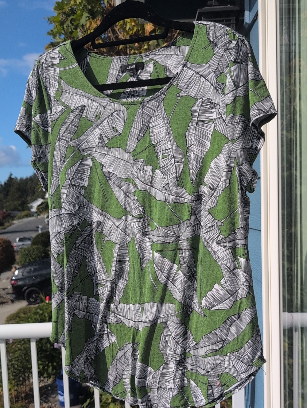 Alfani Green and White Botanical Print Short Sleeve Tee